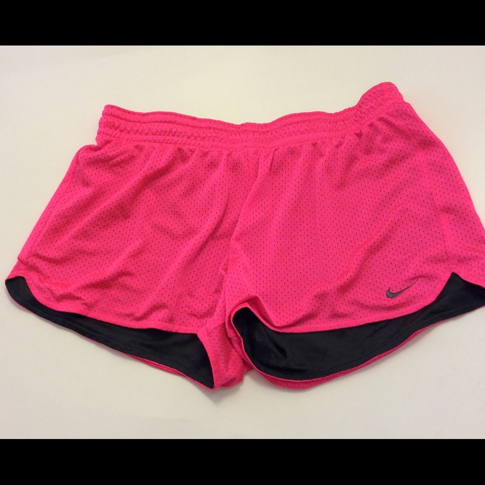 💕 Hot Pink Dri-fit Nike Shorts 💕