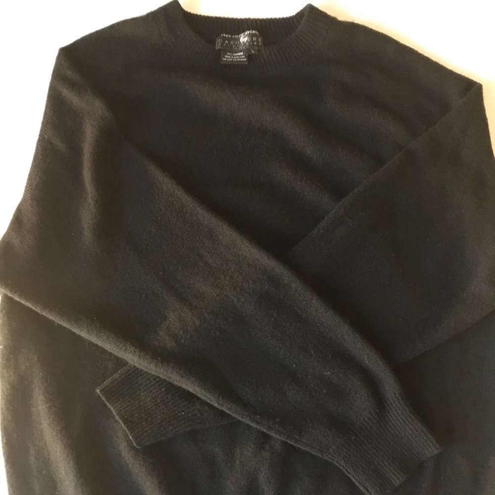 Saks Fifth Avenue 100% Cashmere Sweater Crewneck