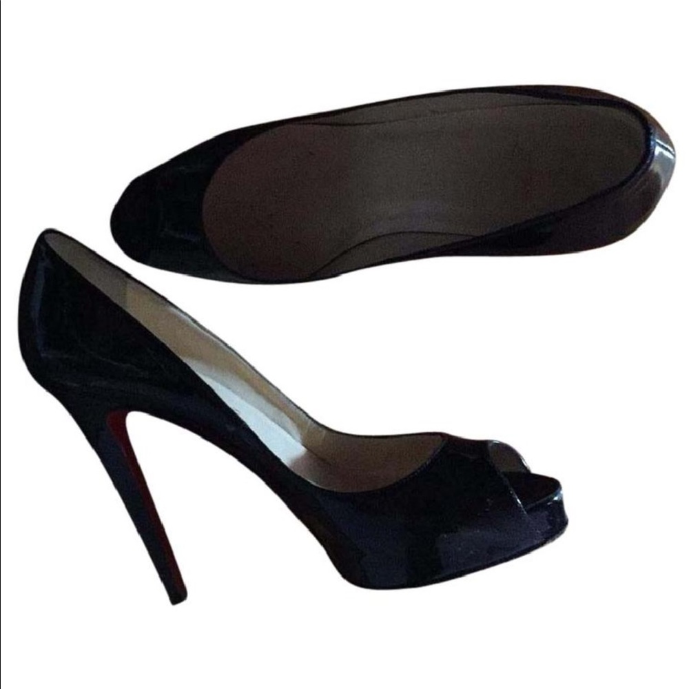 SOLD Christian Louboutin Very Prive 120 MM Pumps