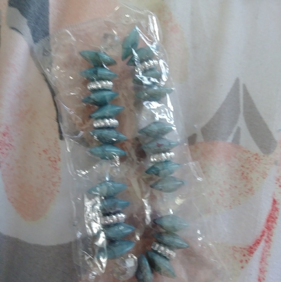 Jeweled and crystal bracelet - Picture 1 of 1