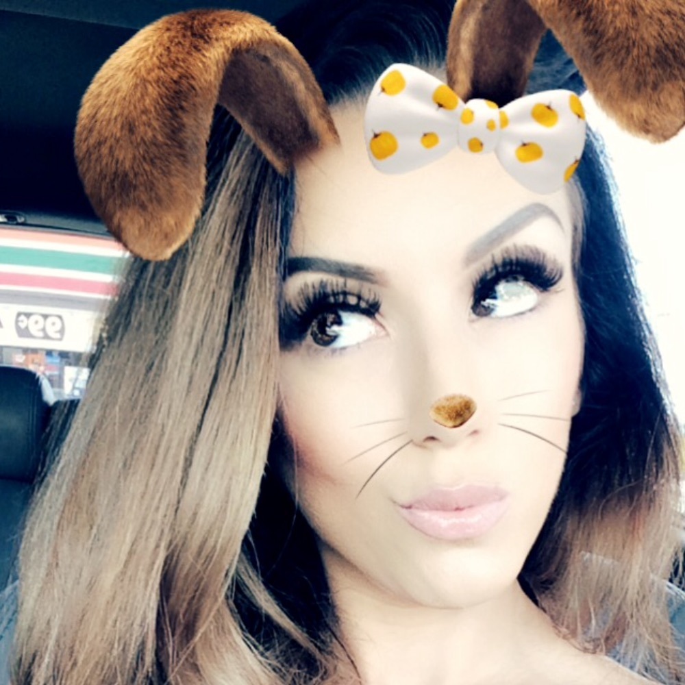 Meet your Posher, Alicia