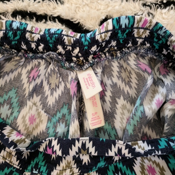 Patterned shorts - Picture 2 of 3