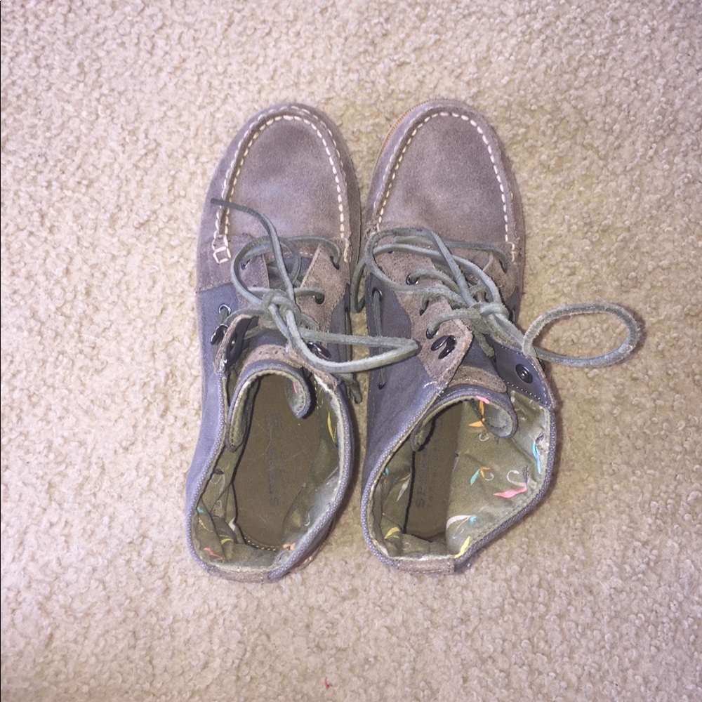 Sperry high top