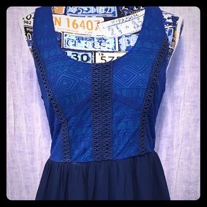 Blue and lace detail party dress 👗 💜
