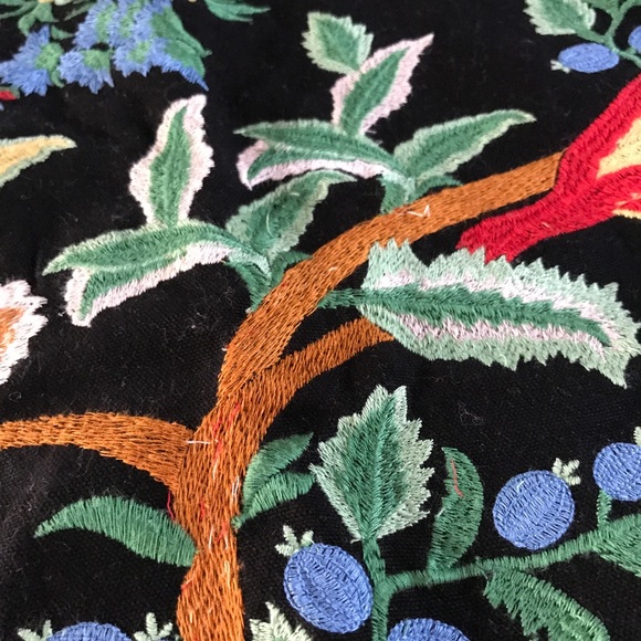 Embroidered Zara Woman mini skirt - Picture 2 of 2