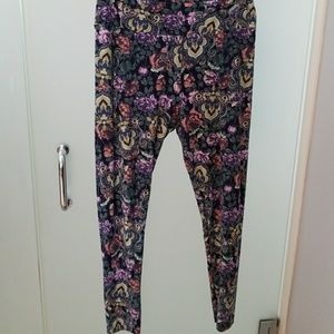 TC Lularoe leggings