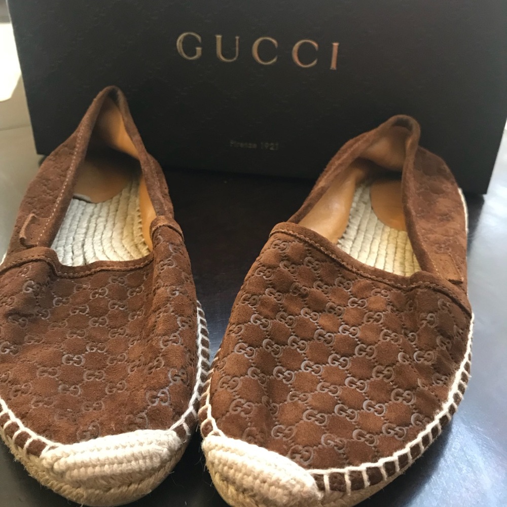 Gucci flats