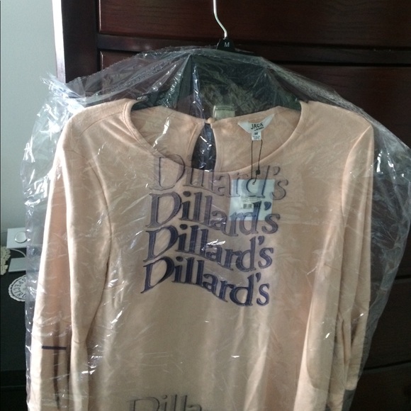 Dillard’s NWT Blush Bell Sleeve Dress - Picture 8 of 8