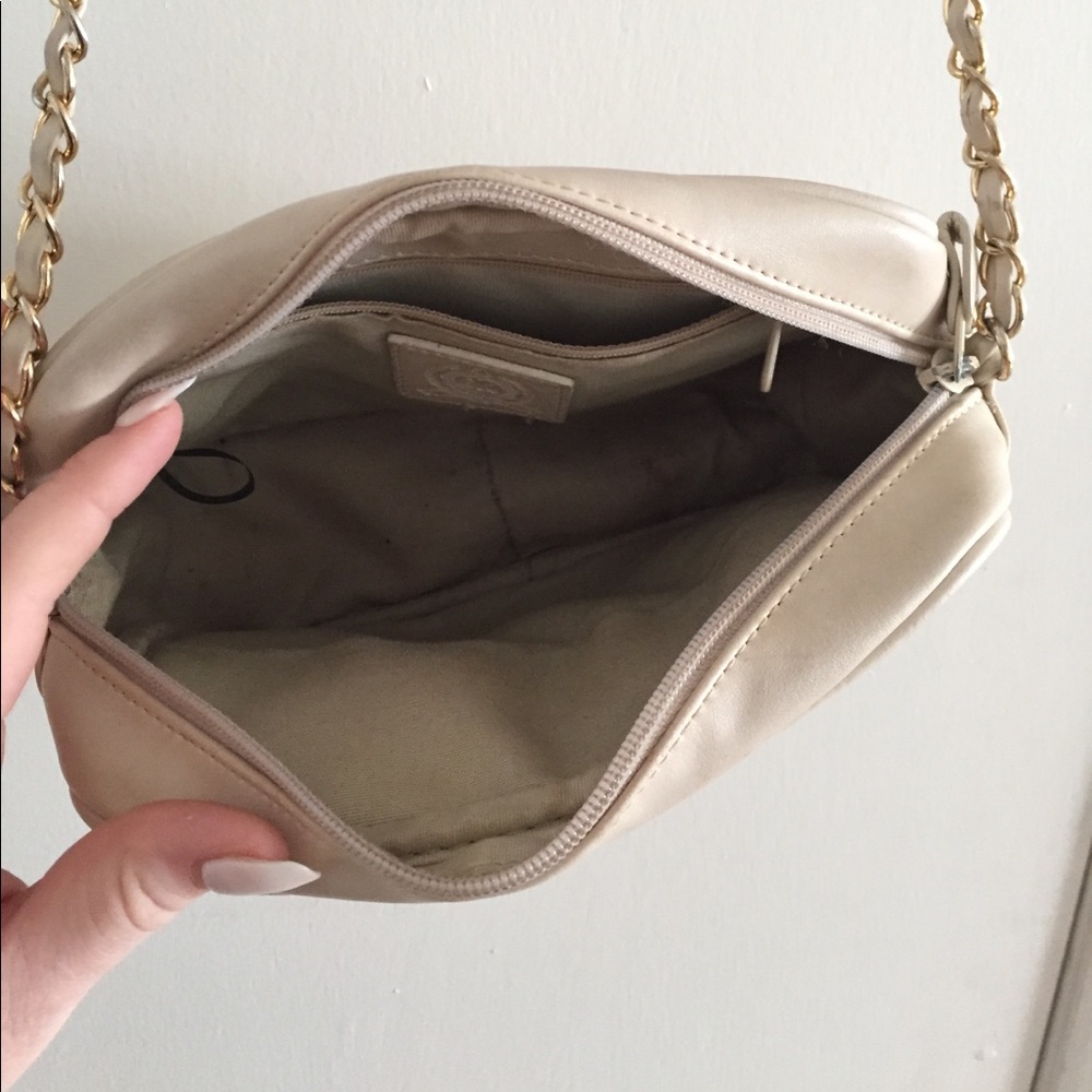 Purse - Picture 3 of 8
