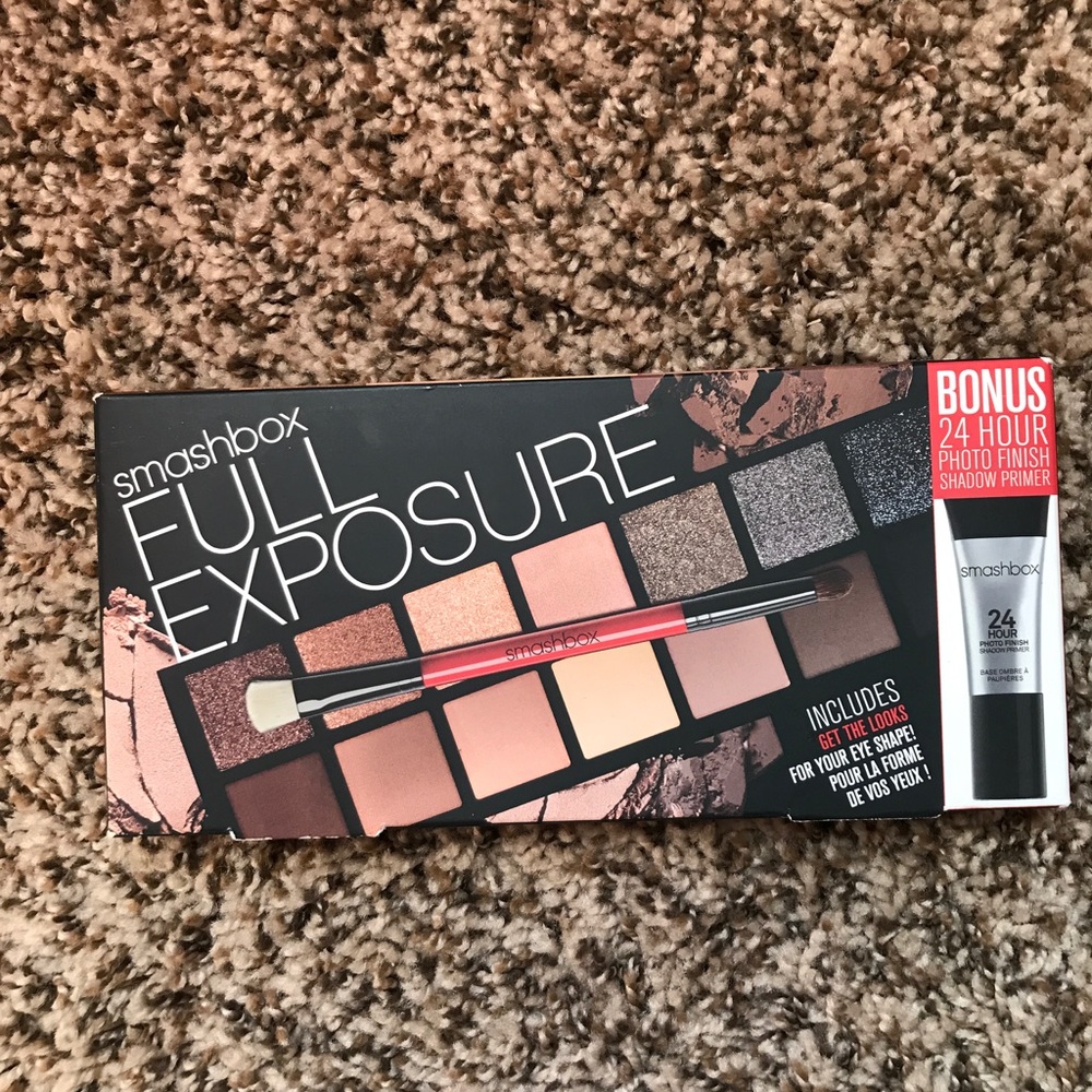 Smashbox Full Exposure Palette  with bonus primer