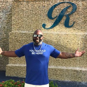 Meet your Posher, Chuck