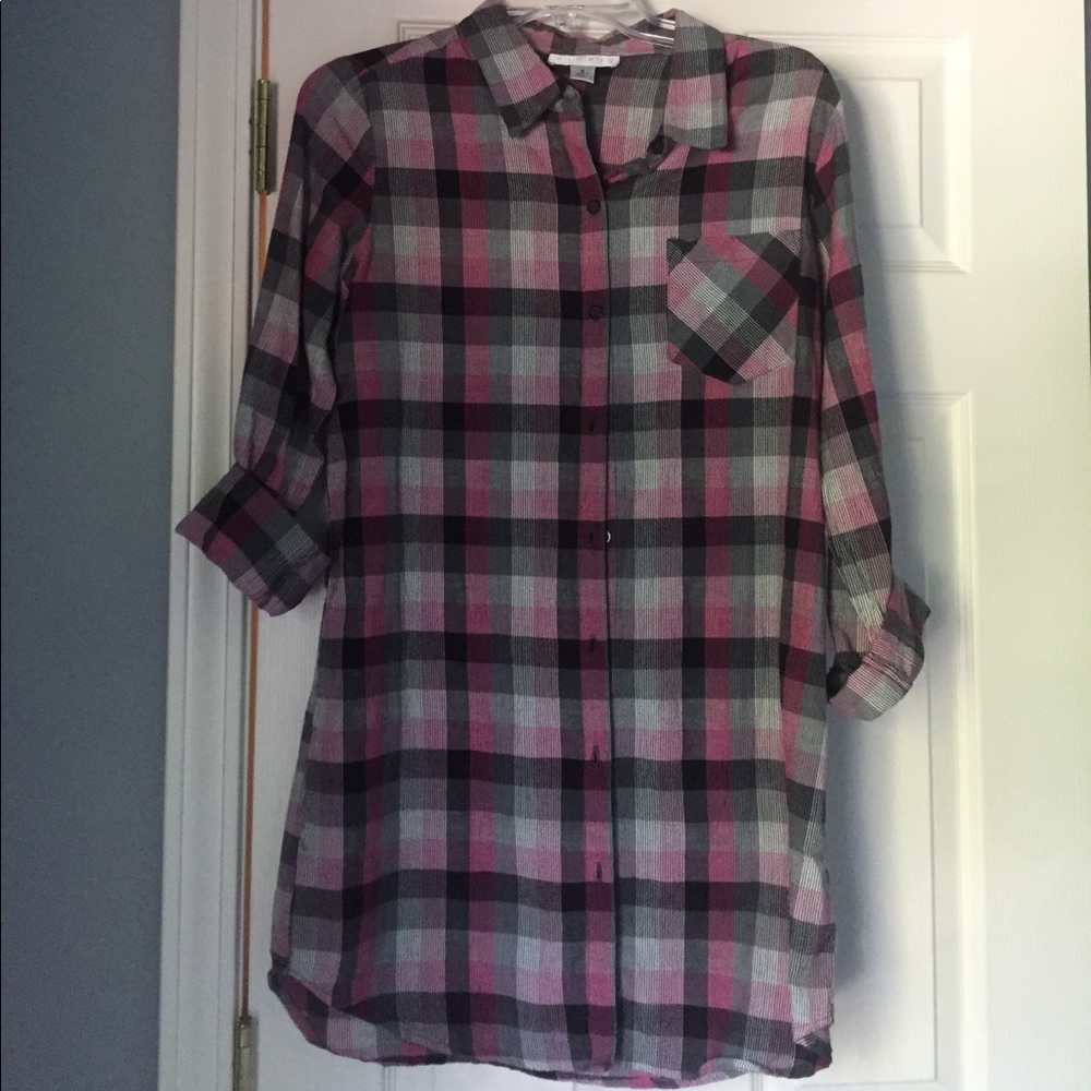 Long thin plaid shirt