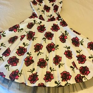 London Pin Up Graffiti Roses Swing Skater Dress