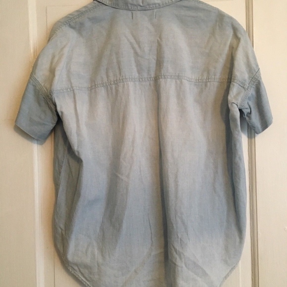 SOLD Madewell Chambray Courier Shirt. XS - Picture 7 of 7