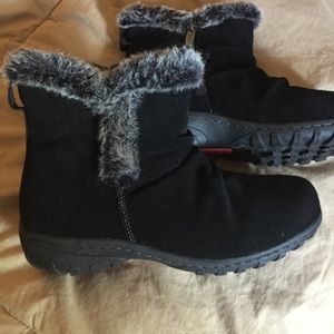 Black Snow Boots