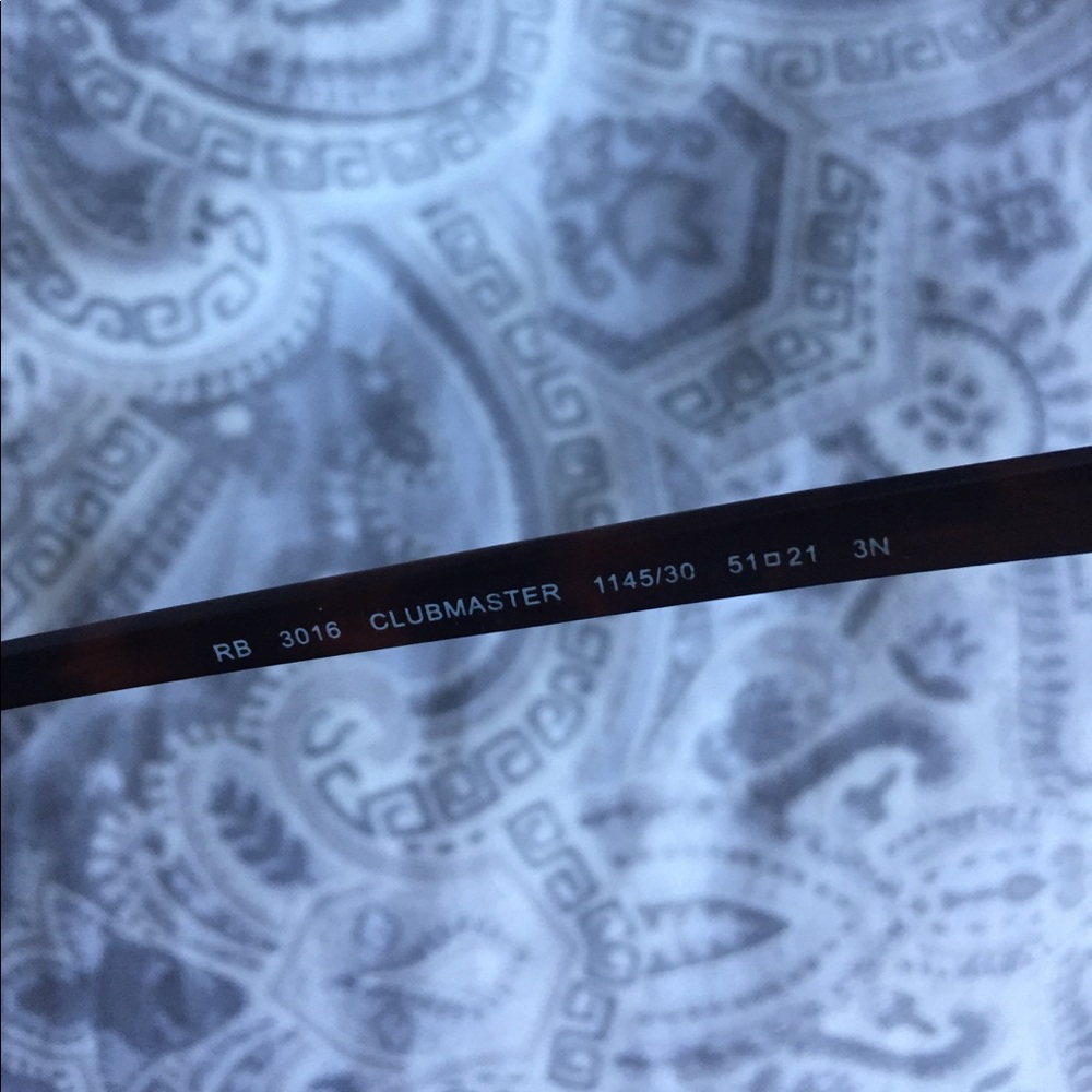 Ray Ban Clubmaster Flash Lenses (RB3016) - Picture 2 of 5