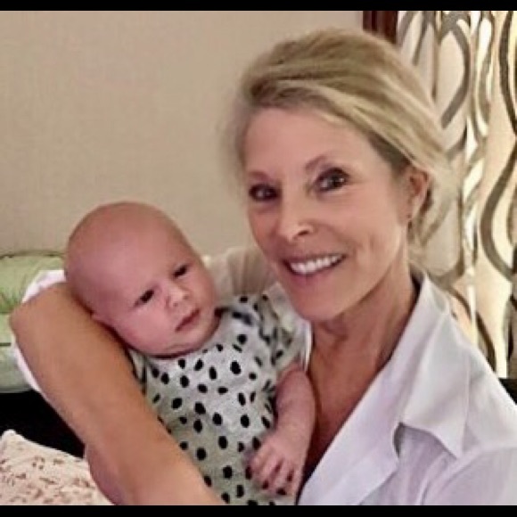 Meet your Posher, Julie - Picture 2 of 3