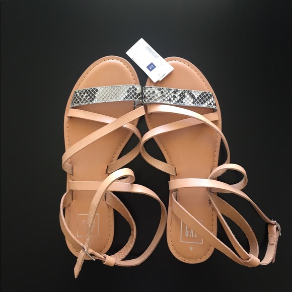 GAP Shoes - Gap Sandal cross- strap size 8