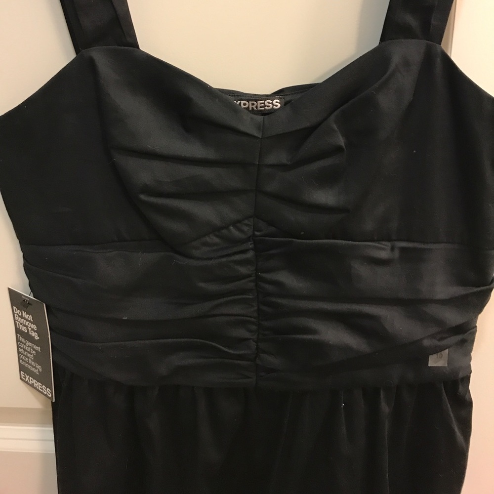 •Express Dress• - Picture 2 of 6