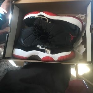 Bred 11s size 10