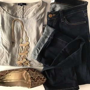Hudson straight dark denim 28 Hudson straight dark denim 28