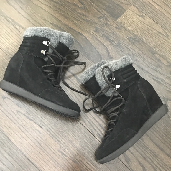 NWOB Nine West Black Suede Fur Wedge Booties - Picture 2 of 8
