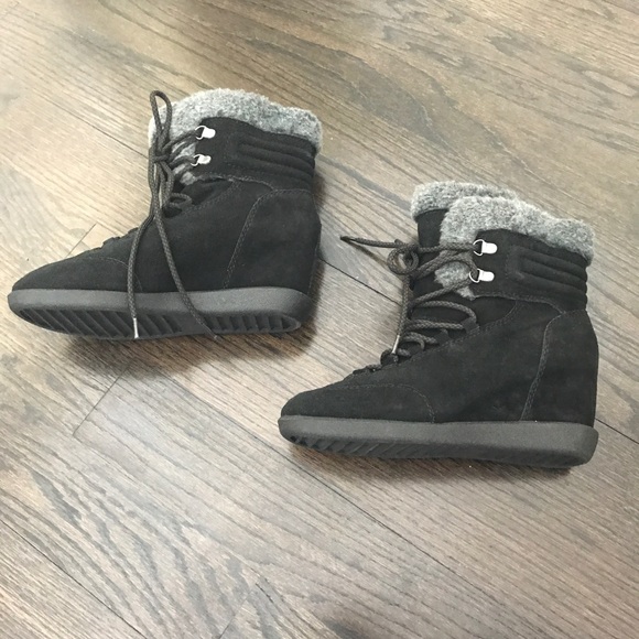NWOB Nine West Black Suede Fur Wedge Booties - Picture 4 of 8