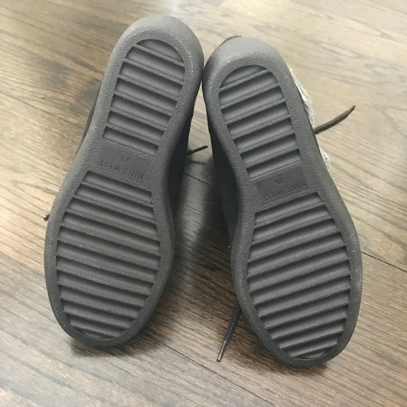 NWOB Nine West Black Suede Fur Wedge Booties - Picture 6 of 8