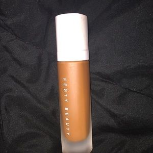 Fenty Beauty Foundation in 440