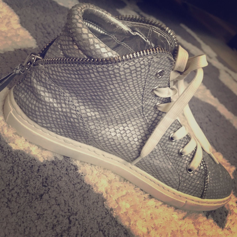 Splendid high top silver sneakers worn twice!