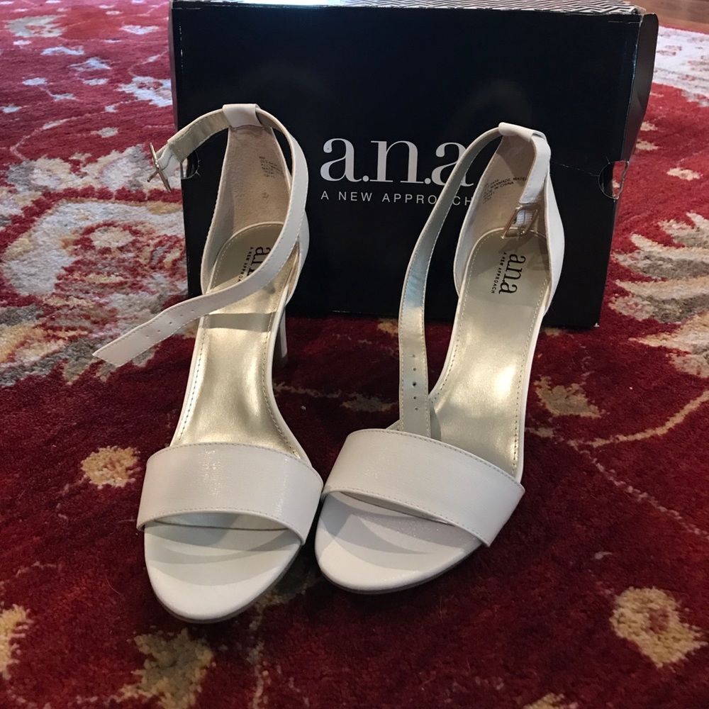 Ana heels