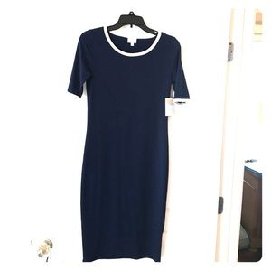 NWT Navy LulaRoe Julia