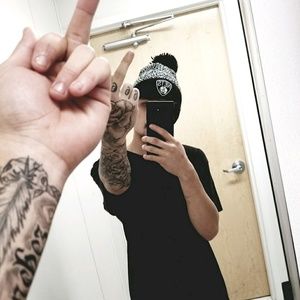 Meet your Posher, Sam