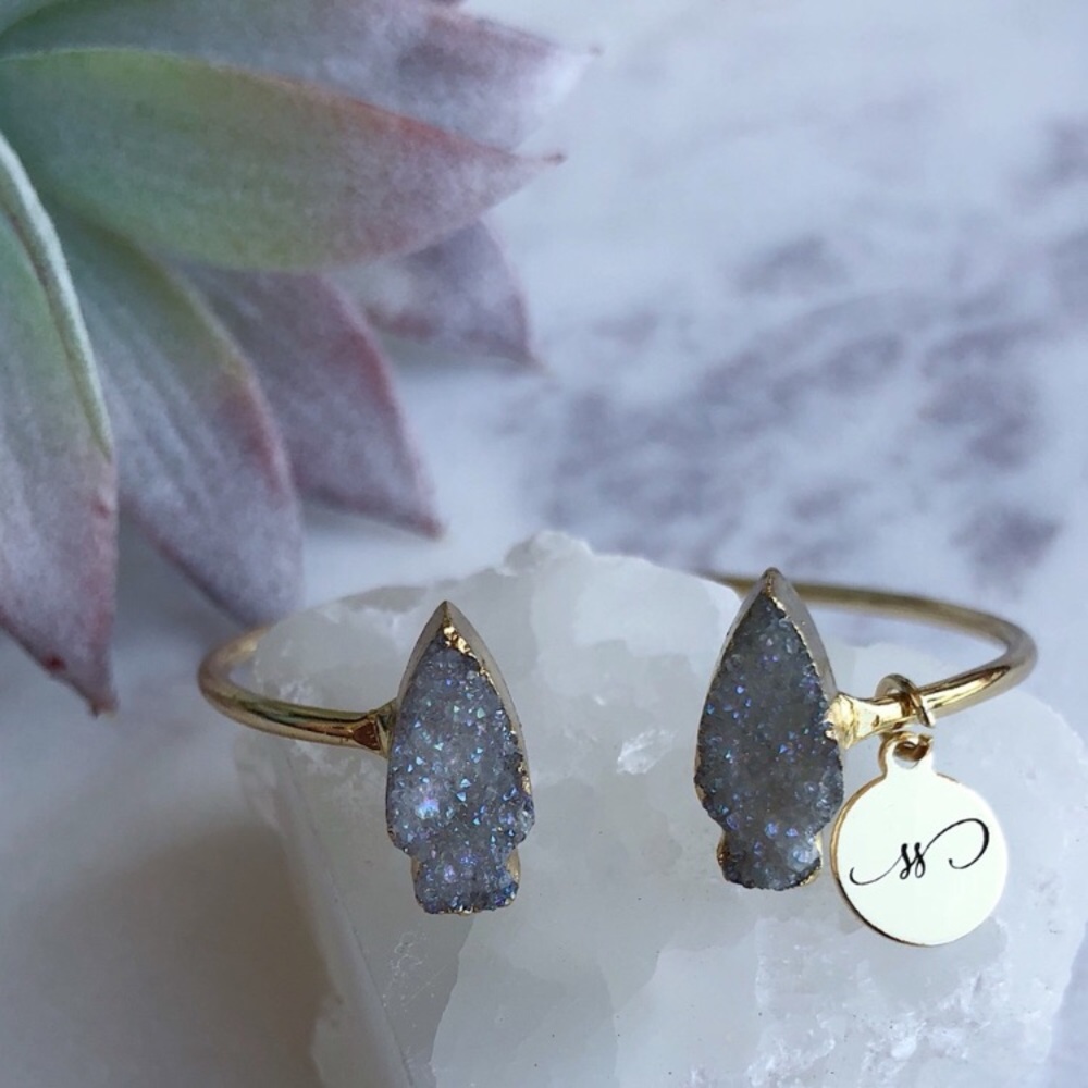 ❗️LAST ONE❗️🆑🎉HOST PICK🎉 Druzy Arrowhead Bangle - Picture 3 of 8