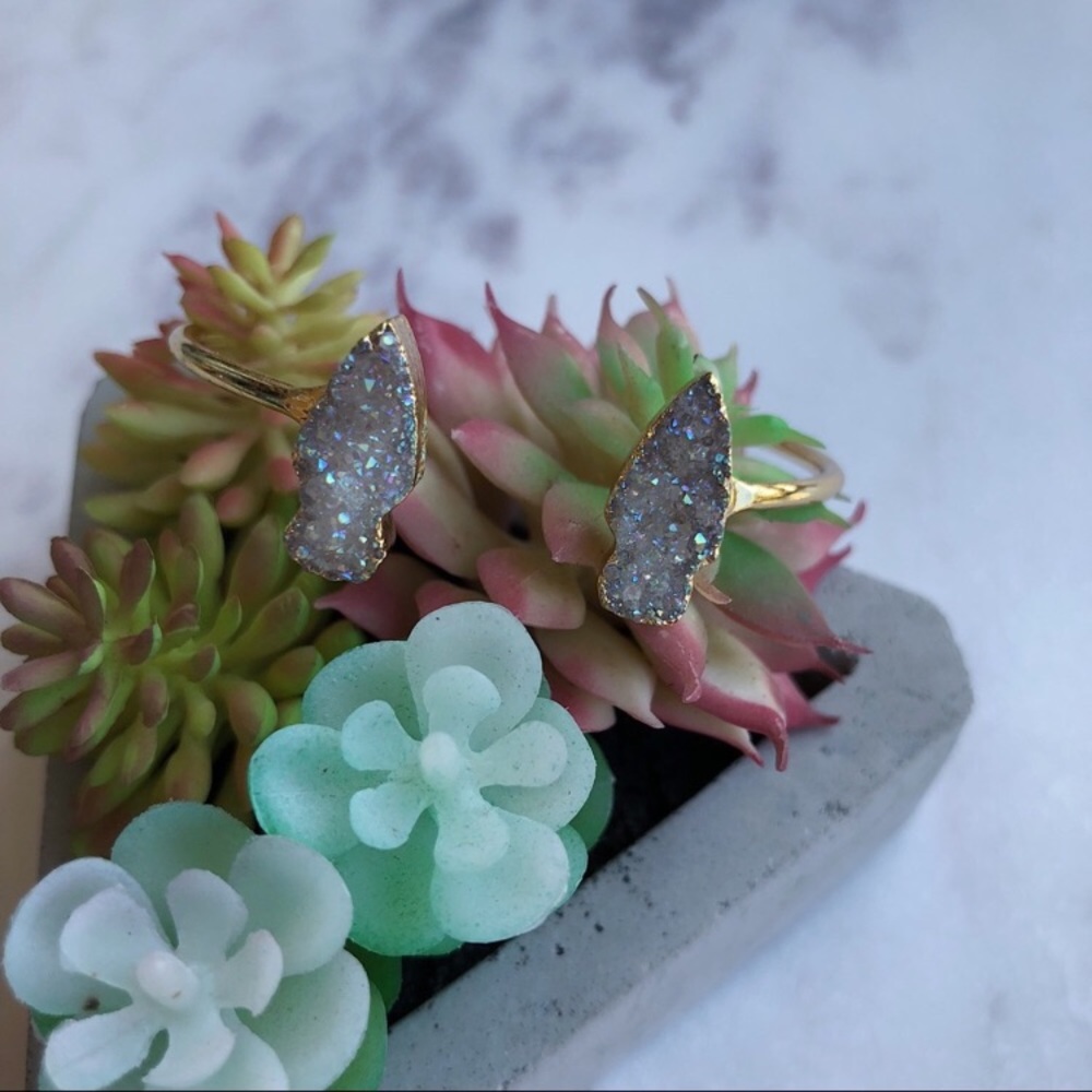 ❗️LAST ONE❗️🆑🎉HOST PICK🎉 Druzy Arrowhead Bangle - Picture 5 of 8