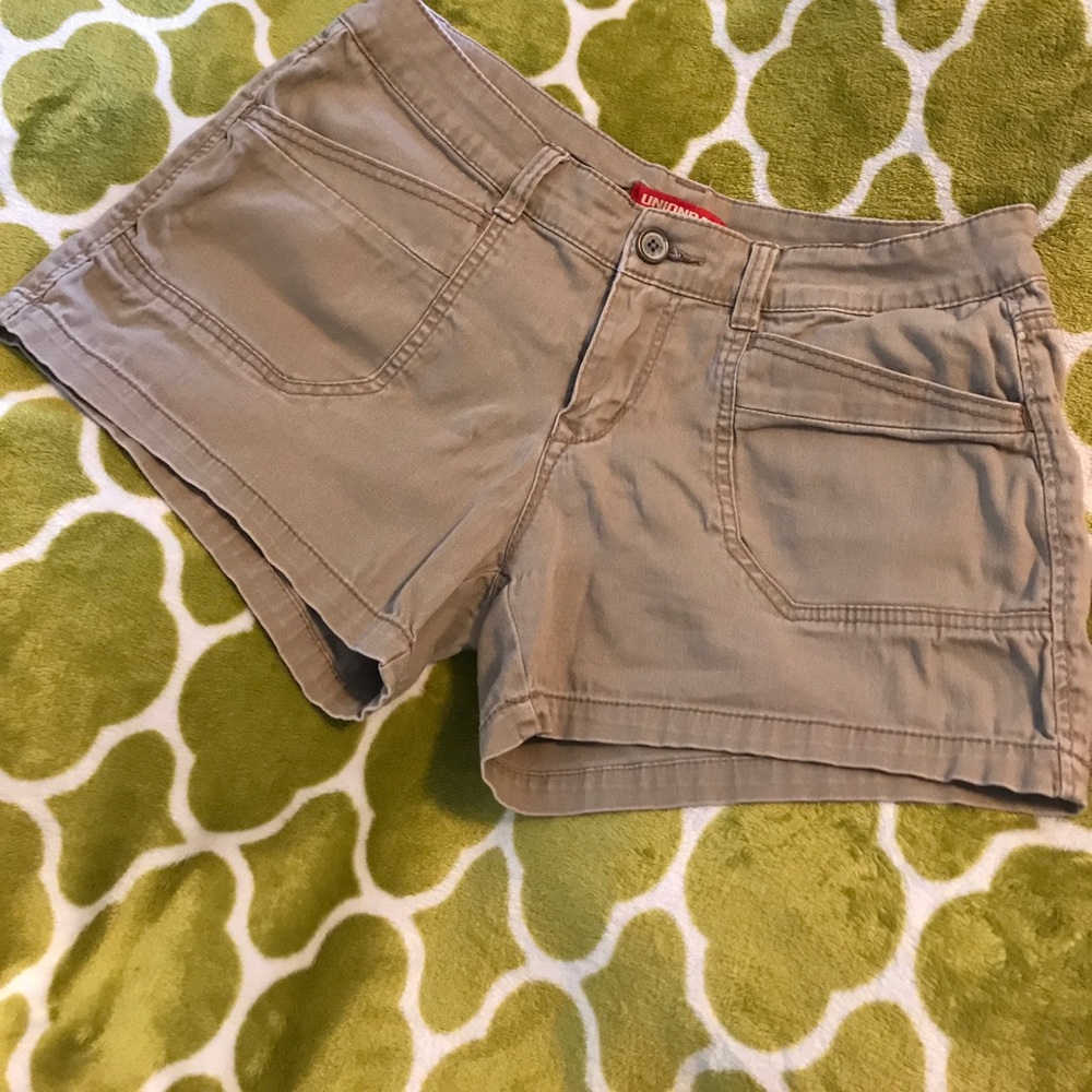 Union Bay Khaki Shorts Juniors size 9/10