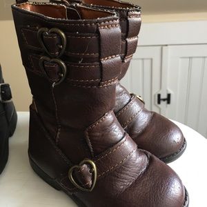 Carters boots size 8