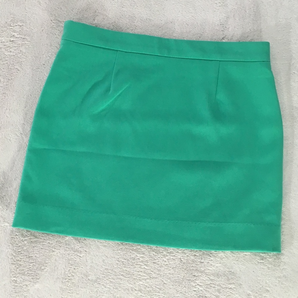 Mint green mini skirt from GAP size 4