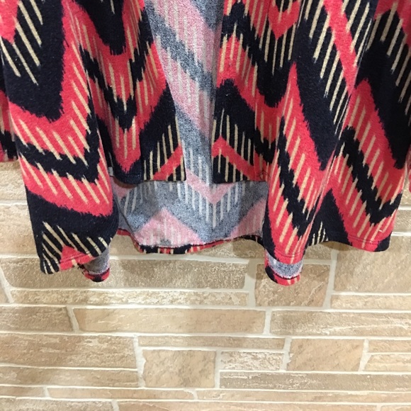 SALE🛎NAVY & PINK AZTEC CHEVRON BOHO CARDIGAN M - Picture 3 of 5