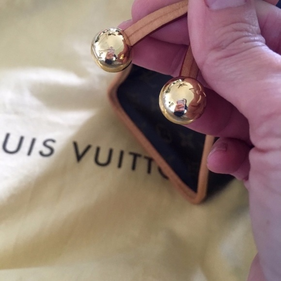 ***SOLD***Authentic Louis Vuitton Popincourt - Picture 5 of 8