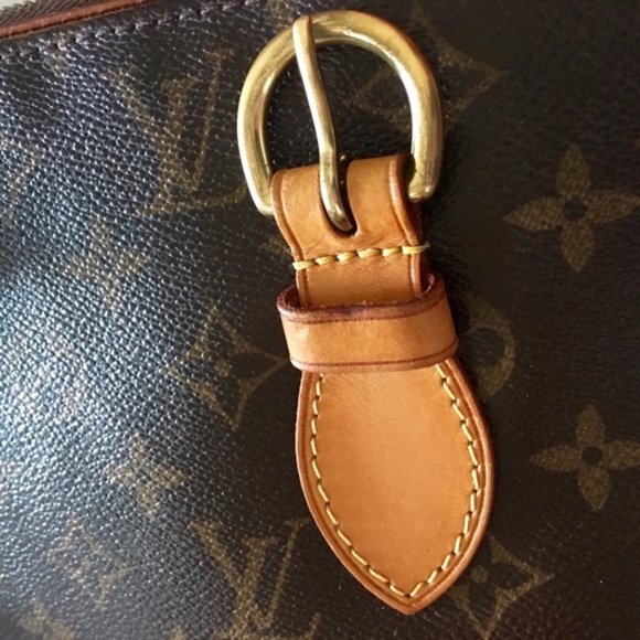 ***SOLD***Authentic Louis Vuitton Popincourt - Picture 2 of 8