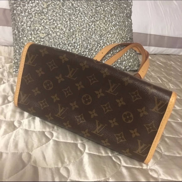 ***SOLD***Authentic Louis Vuitton Popincourt - Picture 6 of 8
