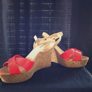 Gorgeous Red/tan Wedges