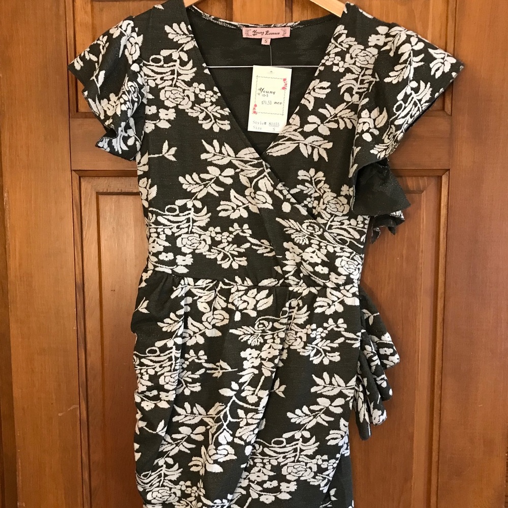 NWT Green floral dress
