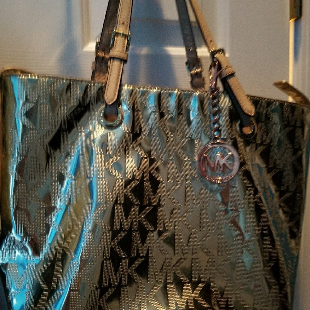 MK purse