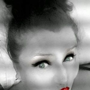 Meet your Posher, Sandie