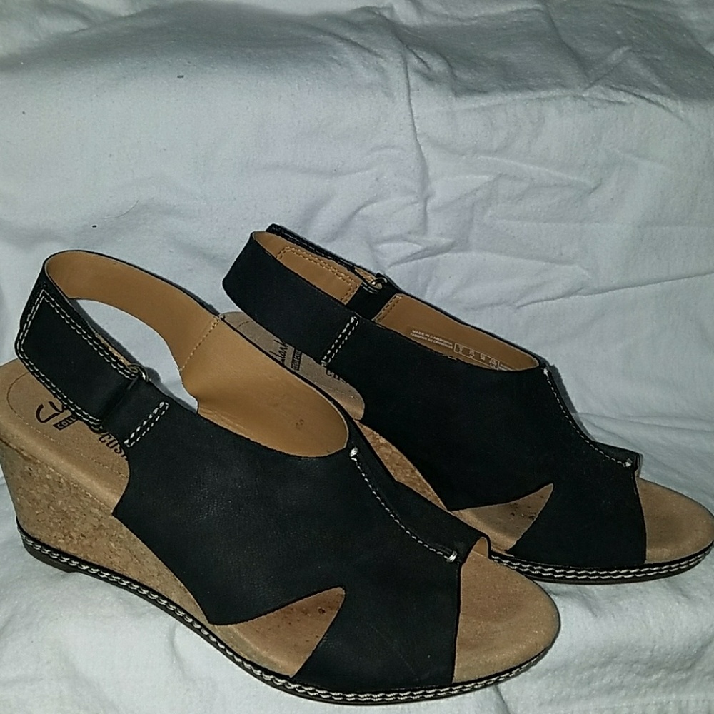 Clarks Wedges, black and tan