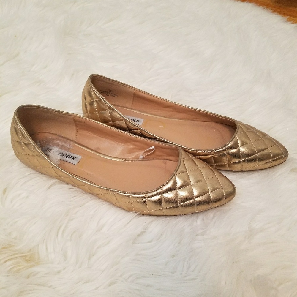 Steve Madden Gold Quilted Flats size 11