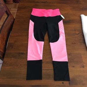 Victoria’s Secret knockout Capri pink Victoria’s Secret knockout Capri pink