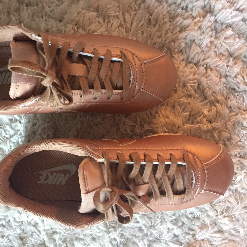 Nike Cortez ROSE GOLD - Picture 1 of 5